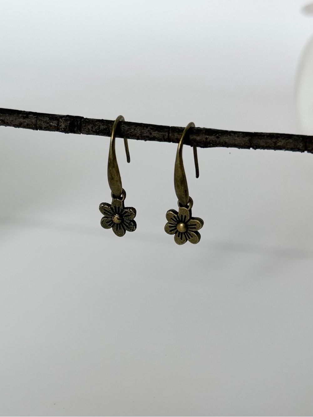 Bronze hook with Flower Drop Earrings - Women Jewelry